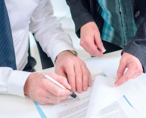 L’omessa registrazione del contratto di locazione, il parziale occultamento del corrispettivo e l’omesso o tardivo versamento dell’imposta di registro sono delle violazioni per le quali è prevista l’applicazione di una sanzione amministrativa