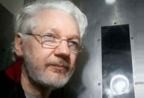 Julian Assange: detenuto in Inghilterra in attesa di estradizione