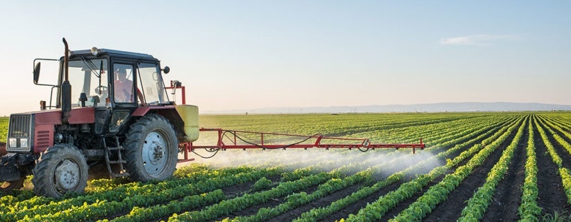 La Commissione Europea fa retromarcia sui pesticidi: ritirata la proposta di regolamento