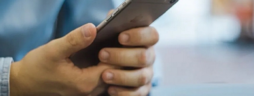 Privacy a rischio a causa dei sensori di luce degli smartphone