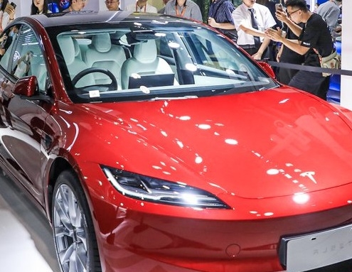 Perchè la La Cina frena su Tesla?