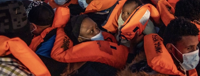 Una donna deve essere “più forte di un leone” per attraversare il mare