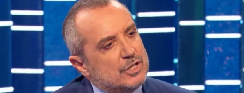 Franco Di Mare: Un ricordo vivido di passione, eleganza e ironia