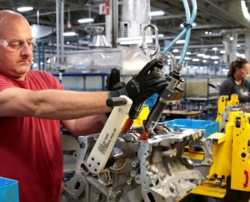 Produzione Industriale in Italia: Marzo 2024 Segna un Calo Continuo