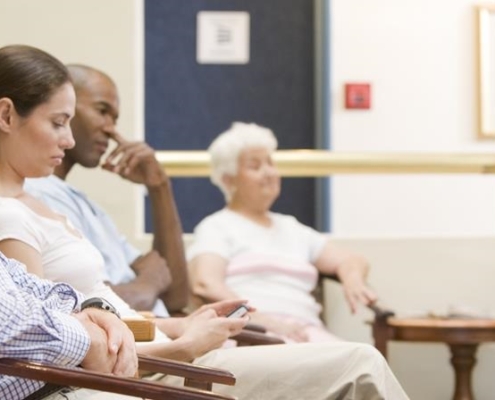 Sanità: 4,5 milioni senza cure per liste d'attesa e costi alti