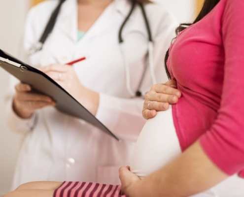 Donne Parlano di Aborto su TikTok: Informazioni e Supporto