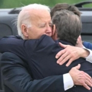 Hunter Biden, figlio del presidente degli Stati Uniti, è stato condannato per possesso illegale di armi