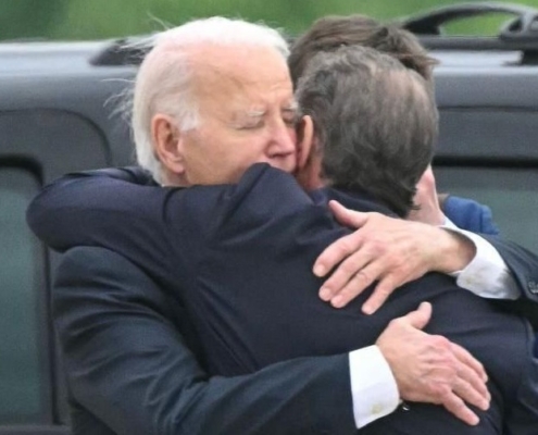 Hunter Biden, figlio del presidente degli Stati Uniti, è stato condannato per possesso illegale di armi