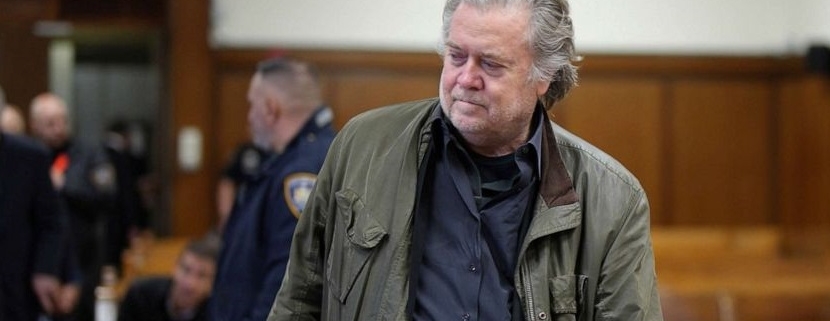 Negli Stati Uniti, un giudice ha stabilito che Steve Bannon, ex stratega di Donald Trump,in carcere entro luglio