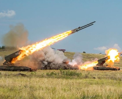 Ucraina, primo attacco in Russia con armi occidentali: la guerra cambia