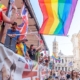 Roma Pride 2024, migliaia in piazza. Polemica Meloni-Schlein su aborto