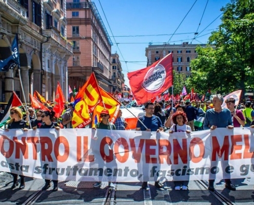 Roma è stata teatro di una grande manifestazione organizzata dalle opposizioni