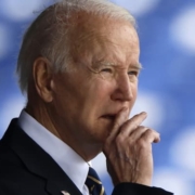 Biden si ritira, cosa succede adesso per i Democratici?