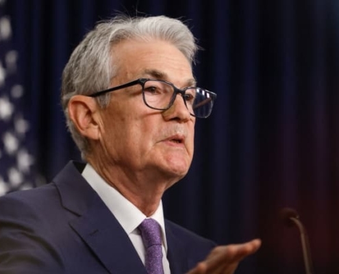 Fed rimanda il taglio dei tassi a settembre