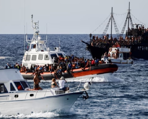 Lampedusa al collasso: emergenza sbarchi e crisi umanitaria continua