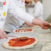 La Pizzeria dell’Impossibile: speranza e riscatto attraverso la pizza
