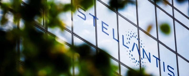 Stellantis crolla in Borsa, rivede al ribasso le stime