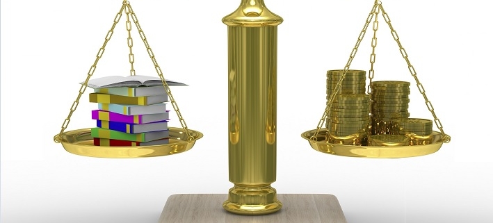 Roosevelt e Oggi: Difendere la Democrazia dalle Forze Economiche