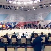 Putin: rischio guerra totale in Medio Oriente, allerta Brics