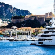 Paradosso fiscale: i ricchi pagano meno tasse proporzionalmente