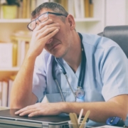 Promesse disattese: sanità italiana riceve meno fondi previsti