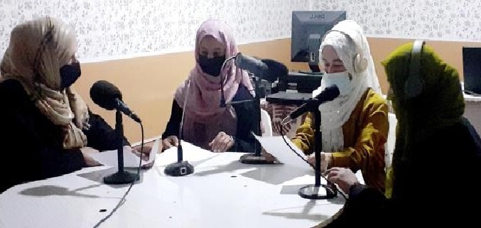 Afghanistan, i Talebani fermano l’unica radio gestita da donne