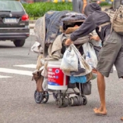 Povertà in Italia 2024: Aumento, Cause e Possibili Soluzioni