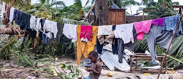 Prezzo dell’Ingiustizia: Bruciata Ricchezza tra Fame e Povertà