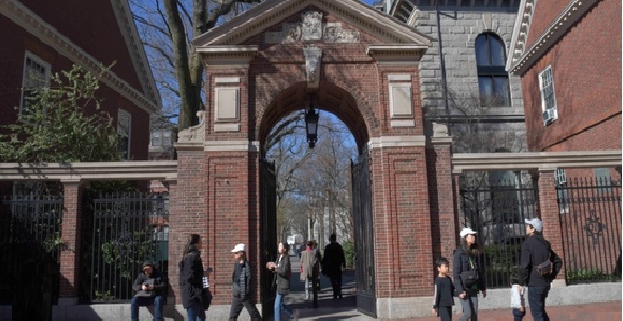 Harvard e il blocco agli studenti internazionali: conseguenze