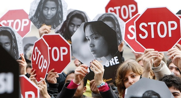 Violenza contro le donne: le radici e trasformare il presente