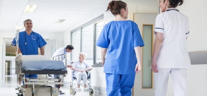 Gli infermieri: la colonna invisibile della sanità italiana