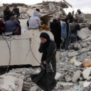 “Morirò qui”: Gaza resiste, il mondo indignato