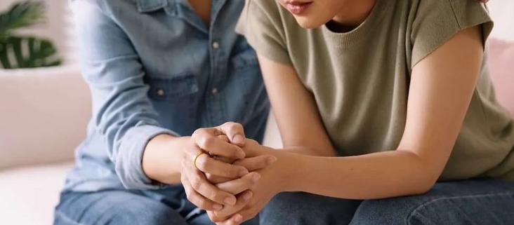 Ascoltare il silenzio: grido invisibile degli adolescenti