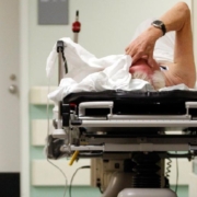 Storia di Maria Cristina, sistema che dimentica il diritto alla cura