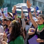 Consenso, libertà, dignità: donna oggi tra violenze e riforme