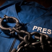 Difendere l’informazione per difendere la democrazia