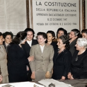 Madri della Repubblica che hanno cambiato la storia d'Italia.Ogni diritto nasce sempre da chi ha avuto il coraggio di chiedere l’impossibile.