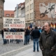 La democrazia si difende impedendo che parole come esclusione, sostituzione, impurità, superiorità e nemico diventino progressivamente normali.