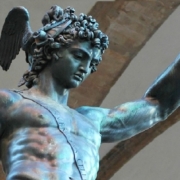 Medusa, da mostro a simbolo: quando la vittima rovescia il mito. i miti non sono reperti immobili del passato.